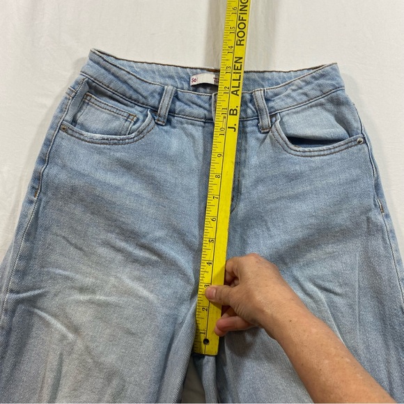 SO jeans Woman’s 25” super high rise Wide Leg Distressed Denim jeans light blue - Picture 5 of 9